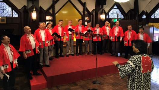 S55卒による還暦ステージ。指揮は越沼正典さん